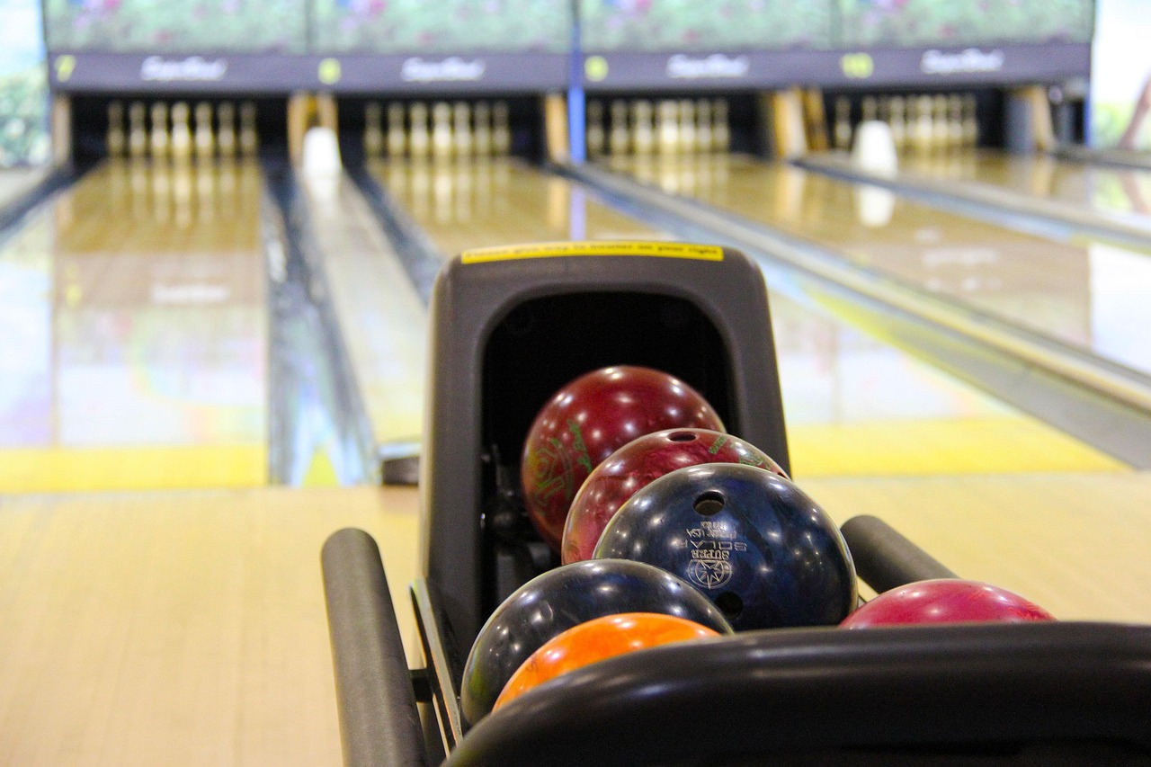 Bowling lanes and arcade zone